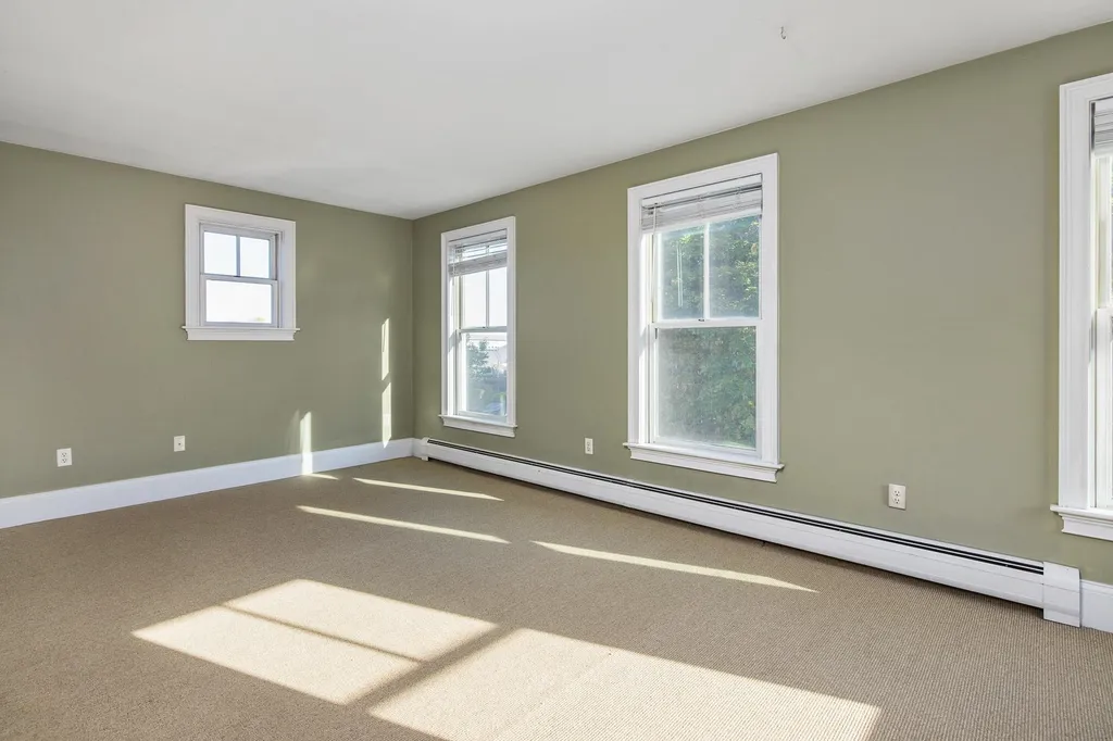 98 Brewster Street Portsmouth NH 03801