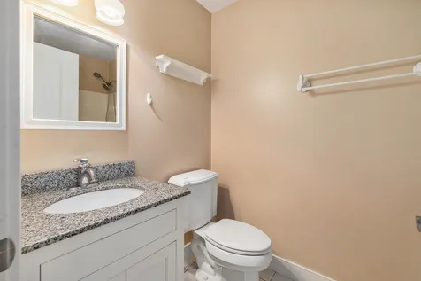 98 Brewster Street Portsmouth NH 03801