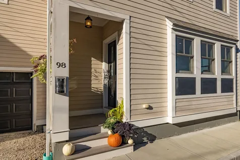 98 Brewster Street Portsmouth NH 03801