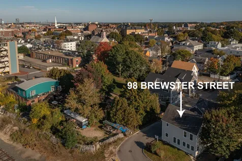 98 Brewster Street Portsmouth NH 03801