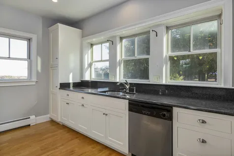 98 Brewster Street Portsmouth NH 03801