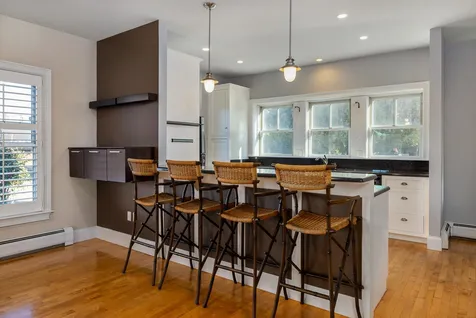 98 Brewster Street Portsmouth NH 03801