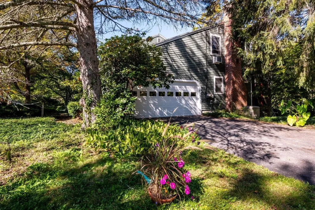 11 Magrath Road Durham NH 03824