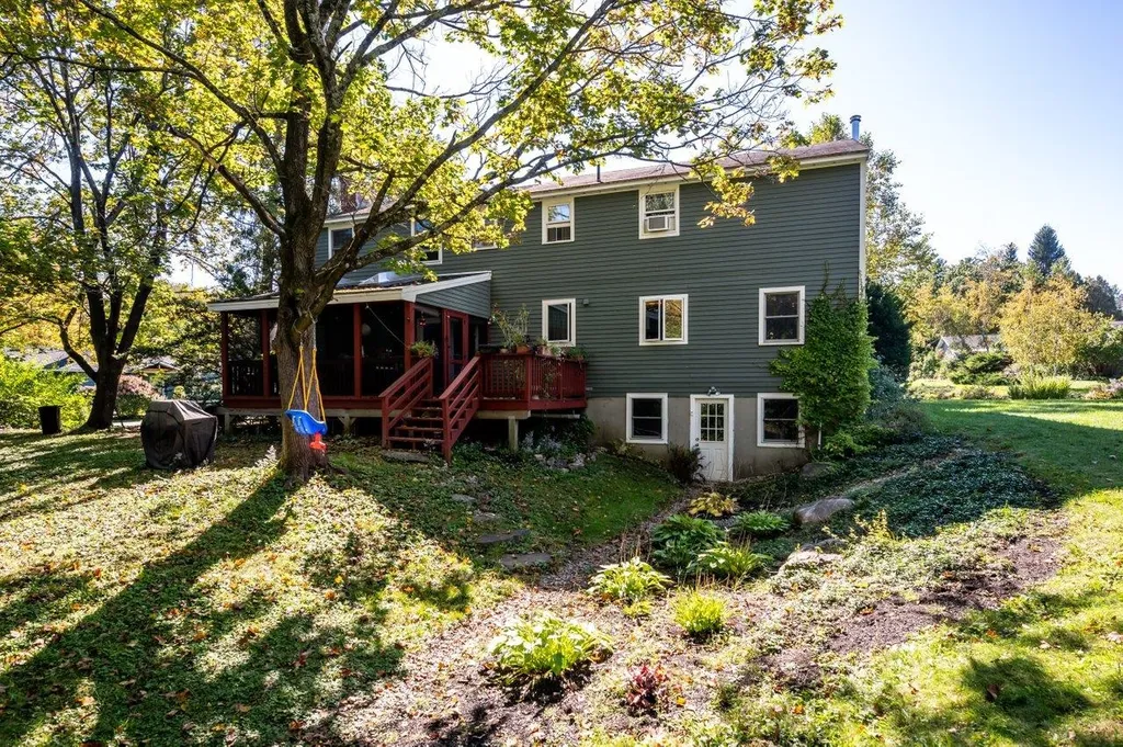 11 Magrath Road Durham NH 03824
