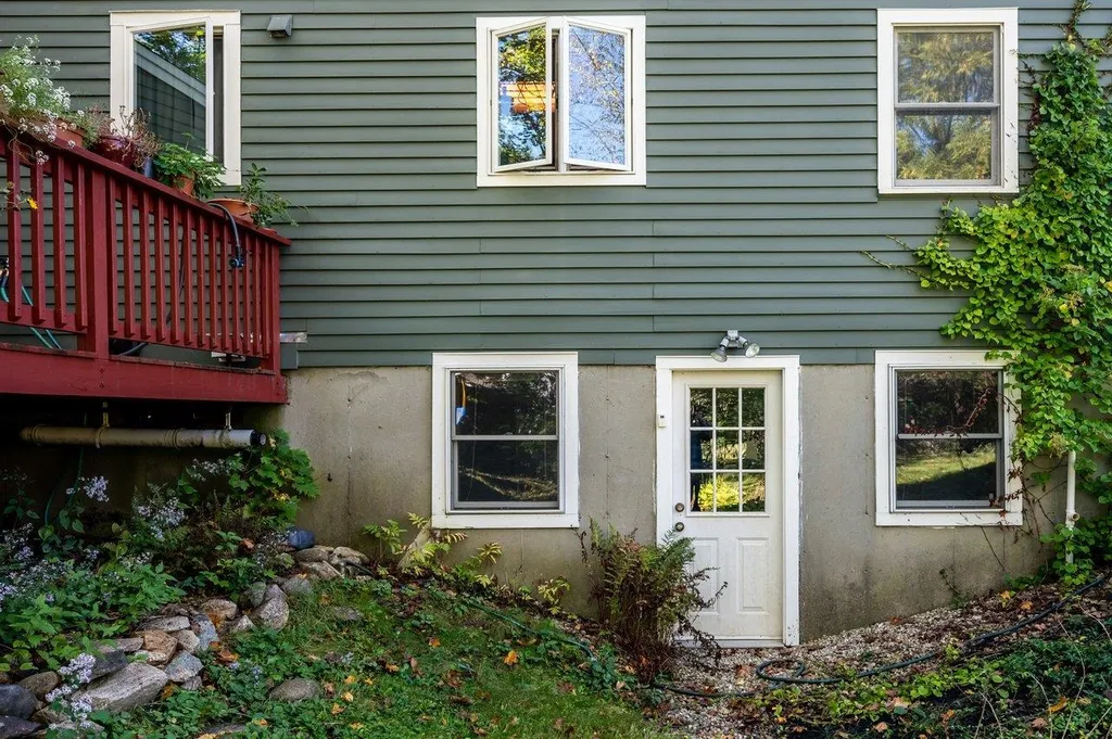 11 Magrath Road Durham NH 03824