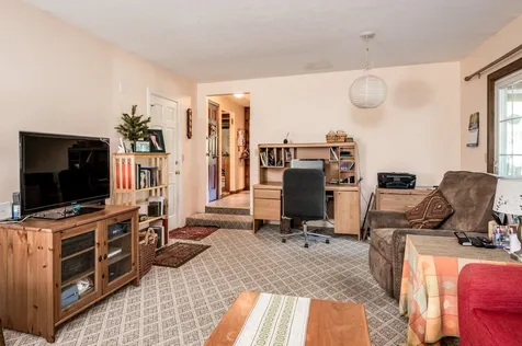 11 Magrath Road Durham NH 03824
