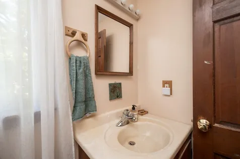11 Magrath Road Durham NH 03824