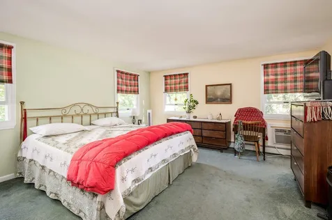 11 Magrath Road Durham NH 03824