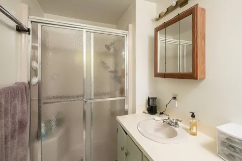 11 Magrath Road Durham NH 03824