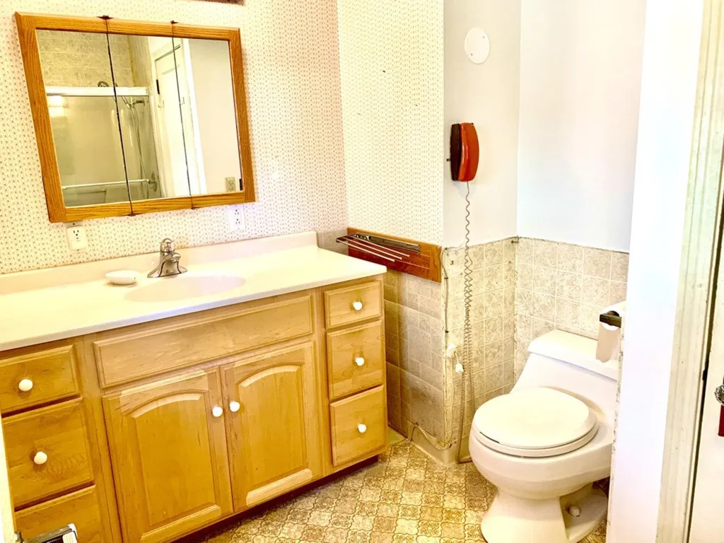 469 North Street Burlington VT 05401