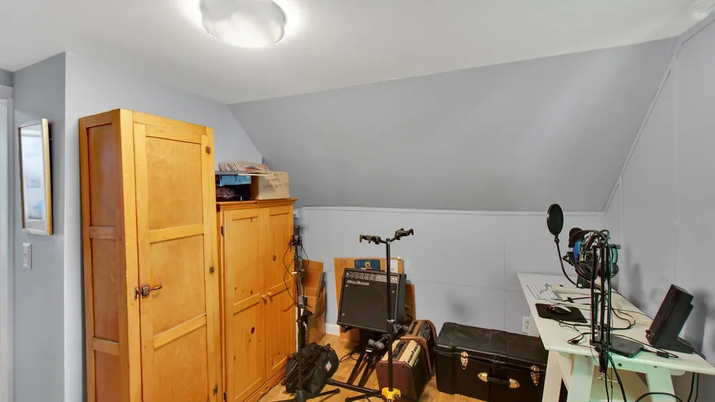 50 Pennington Drive Burlington VT 05408