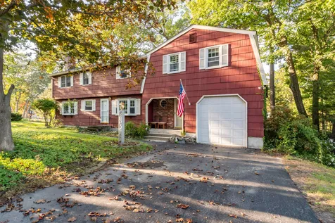 159 Westwood Drive Nashua NH 03062