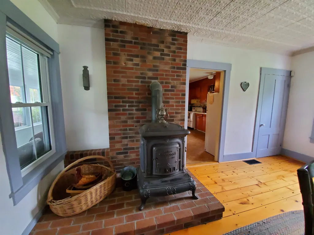 54 Tuttle Hill Road Orange NH 03741