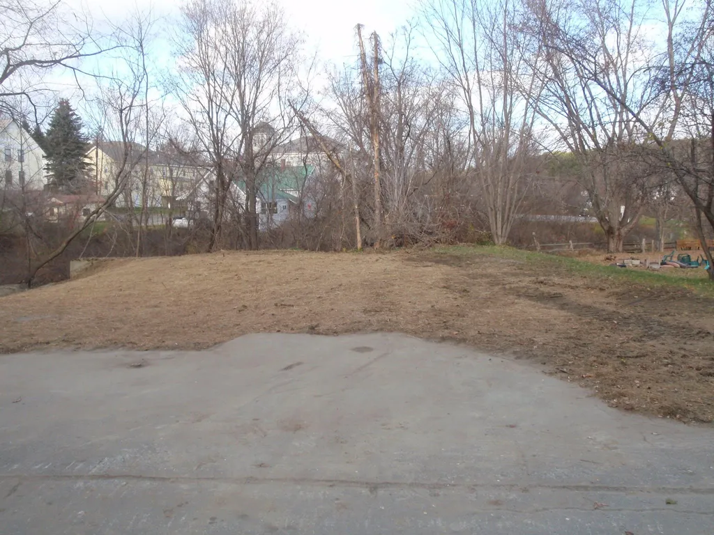 9 Depot Street Enfield NH 03748