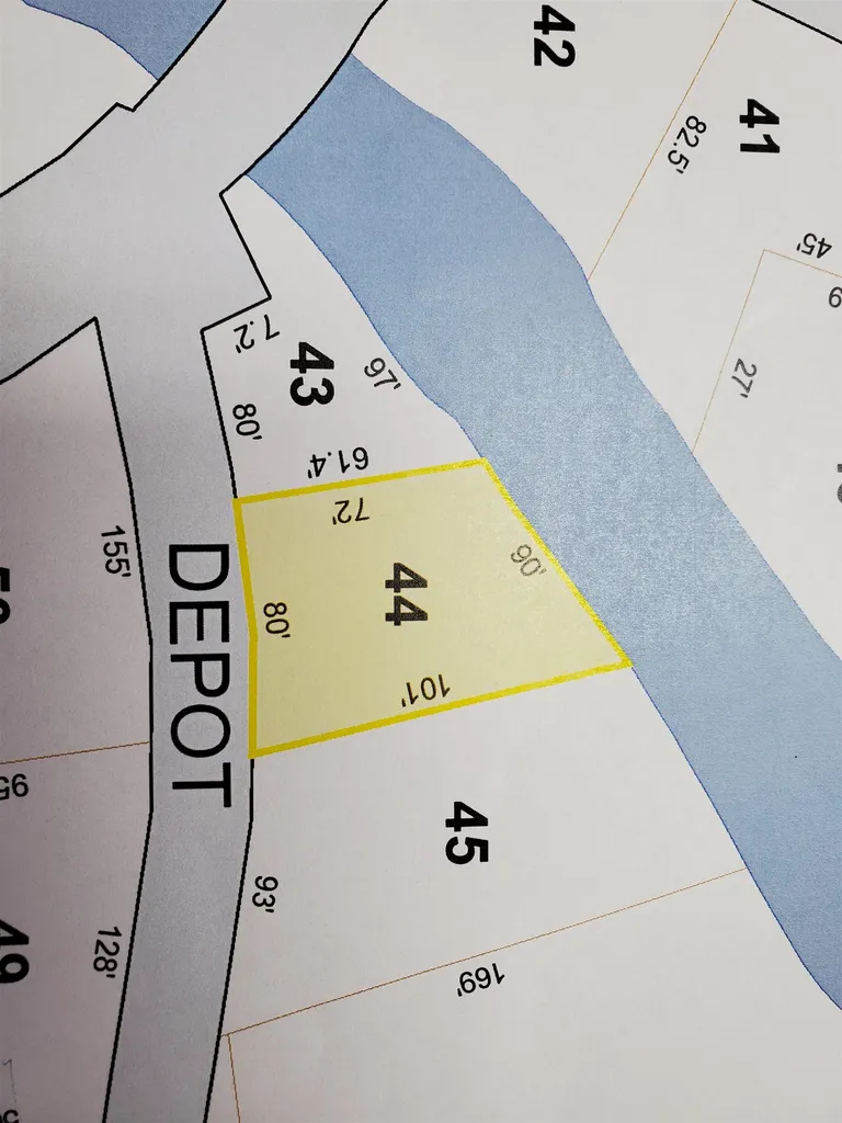 9 Depot Street Enfield NH 03748