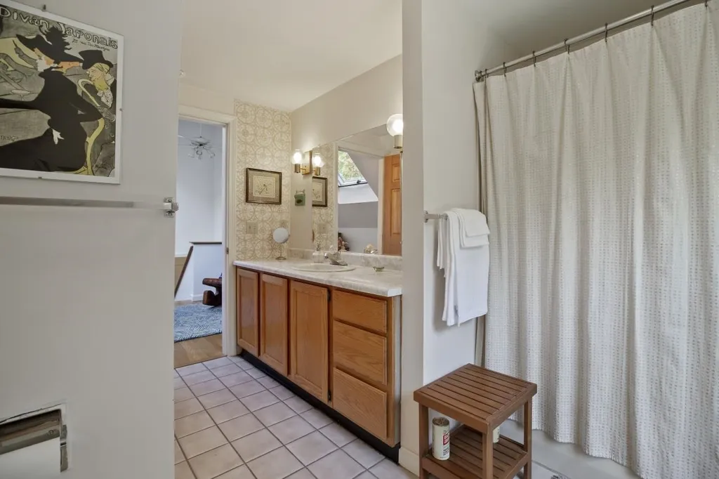 31 Sliptown Road Sharon NH 03458