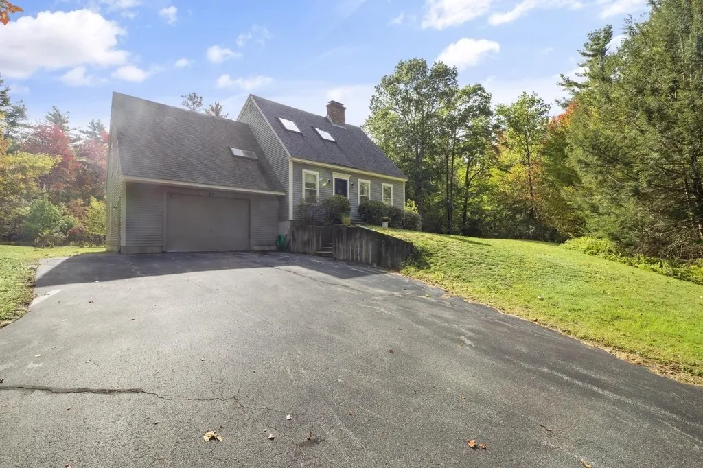 31 Sliptown Road Sharon NH 03458