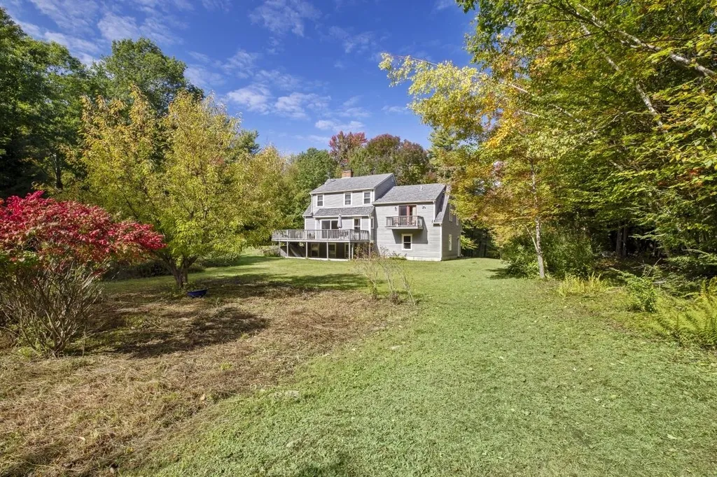 31 Sliptown Road Sharon NH 03458