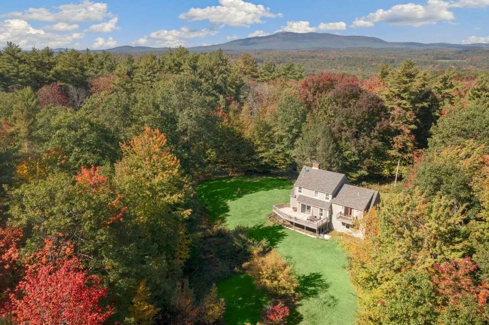 31 Sliptown Road Sharon NH 03458
