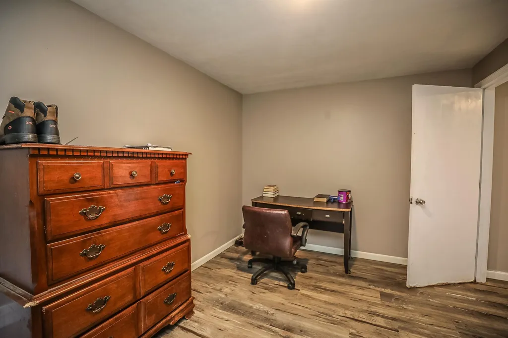 247 Patricia Lane Manchester NH 03104
