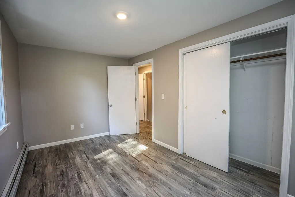 247 Patricia Lane Manchester NH 03104