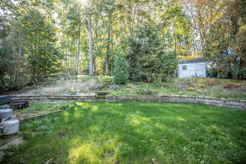 247 Patricia Lane Manchester NH 03104