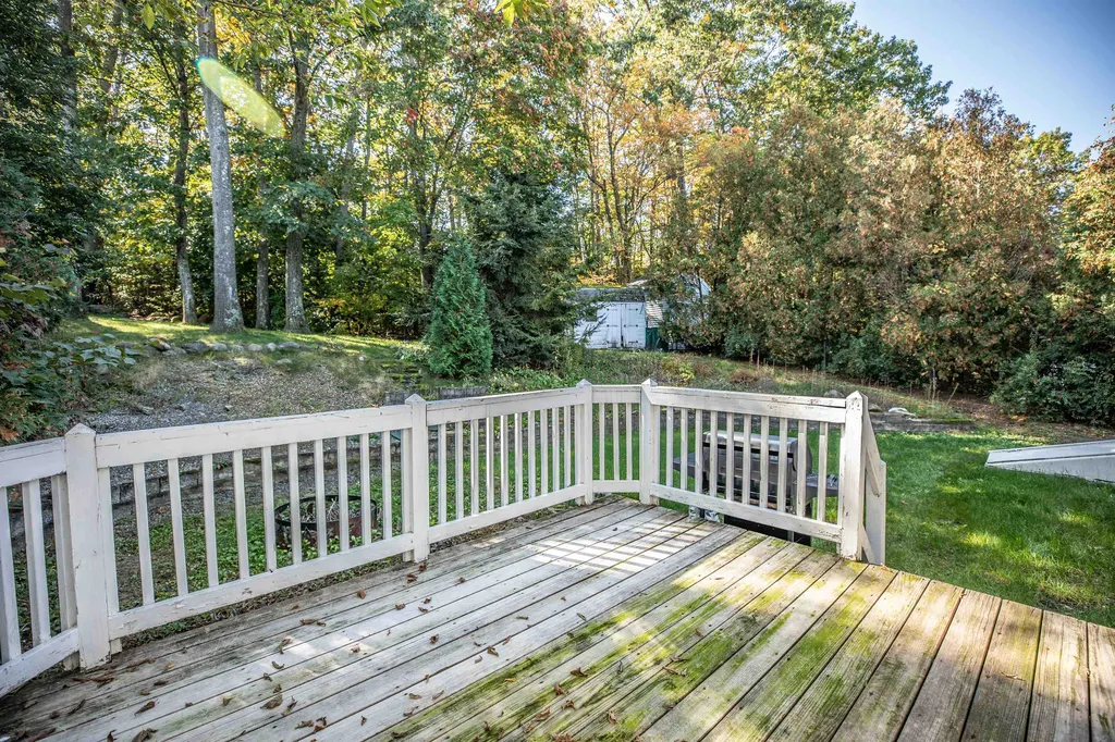 247 Patricia Lane Manchester NH 03104