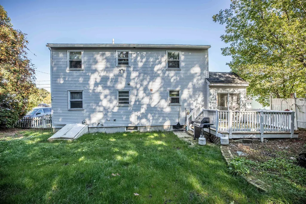 247 Patricia Lane Manchester NH 03104