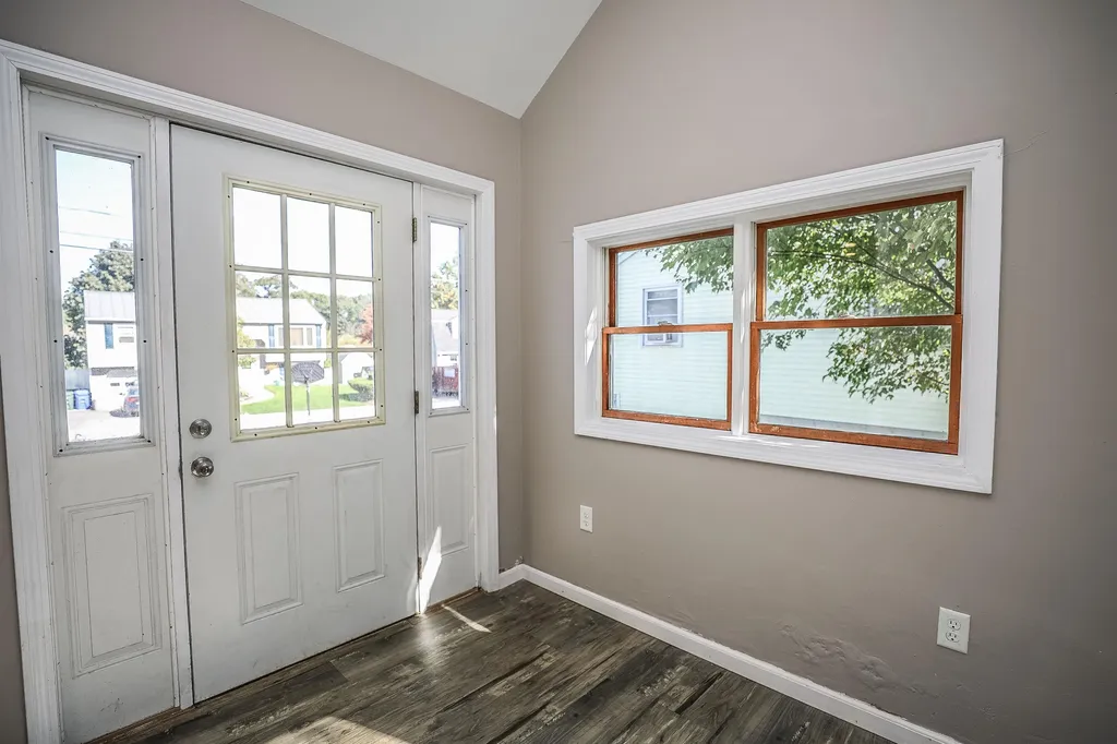 247 Patricia Lane Manchester NH 03104
