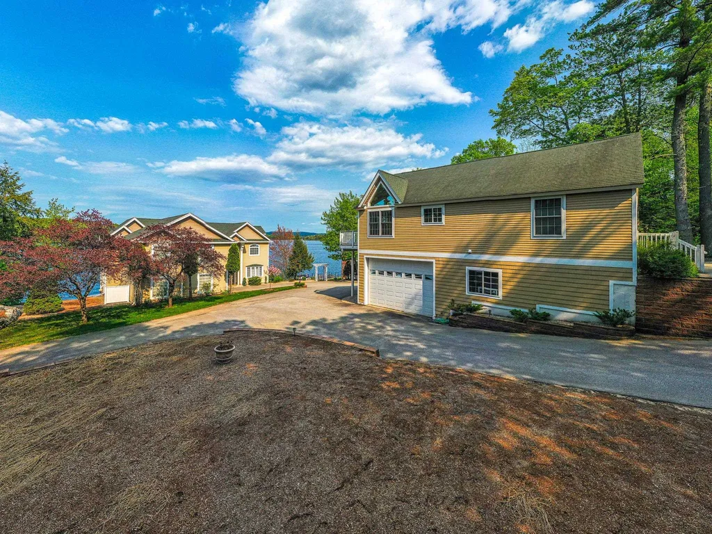 87 Leeward Shores Road Moultonborough NH 03254