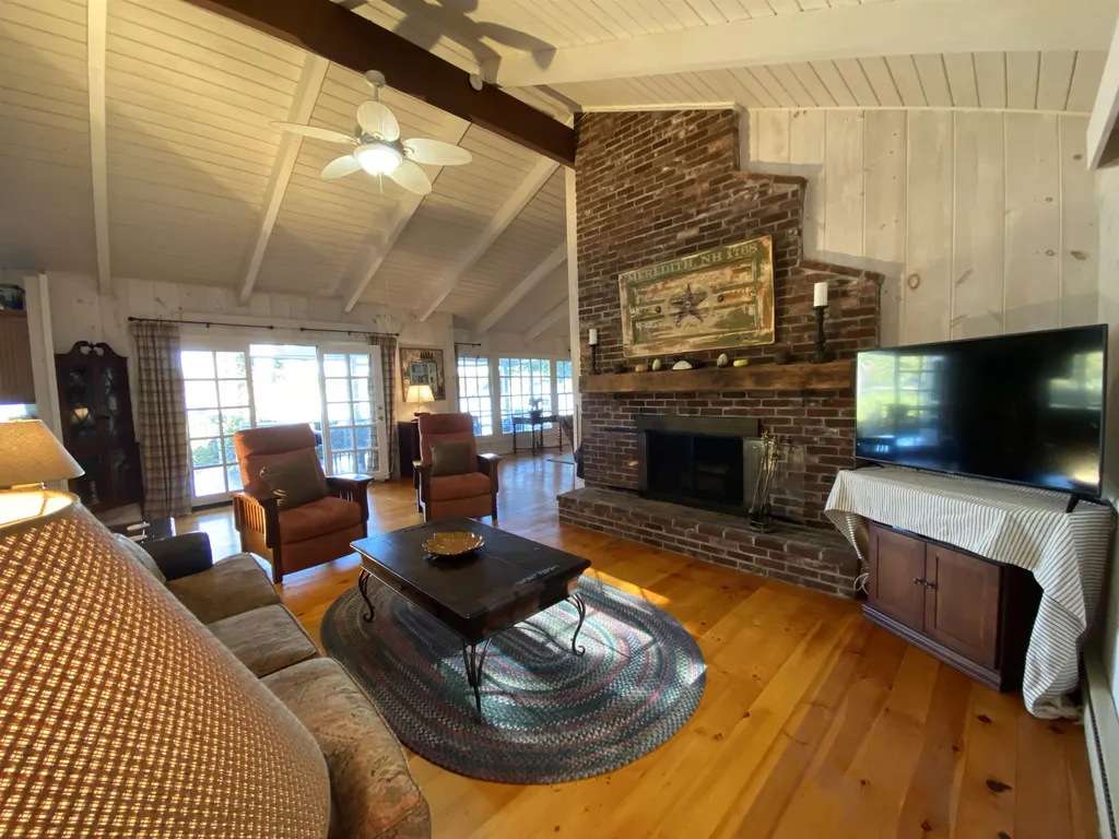 40 Oak Island Road Meredith NH 03253