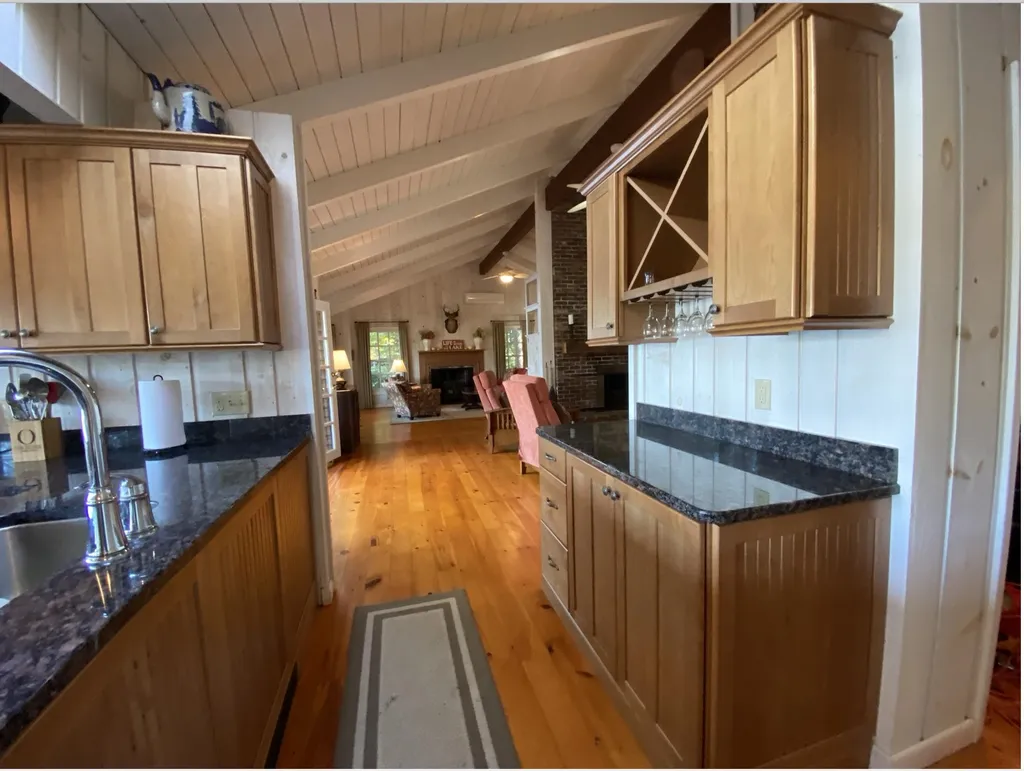 40 Oak Island Road Meredith NH 03253