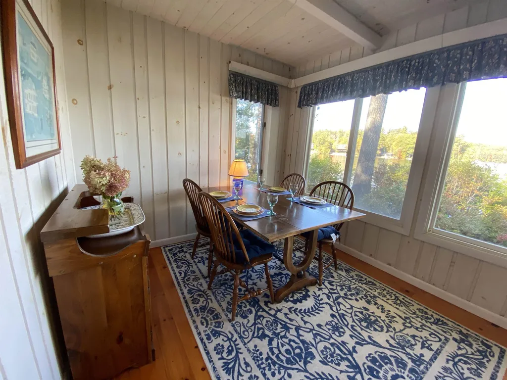 40 Oak Island Road Meredith NH 03253