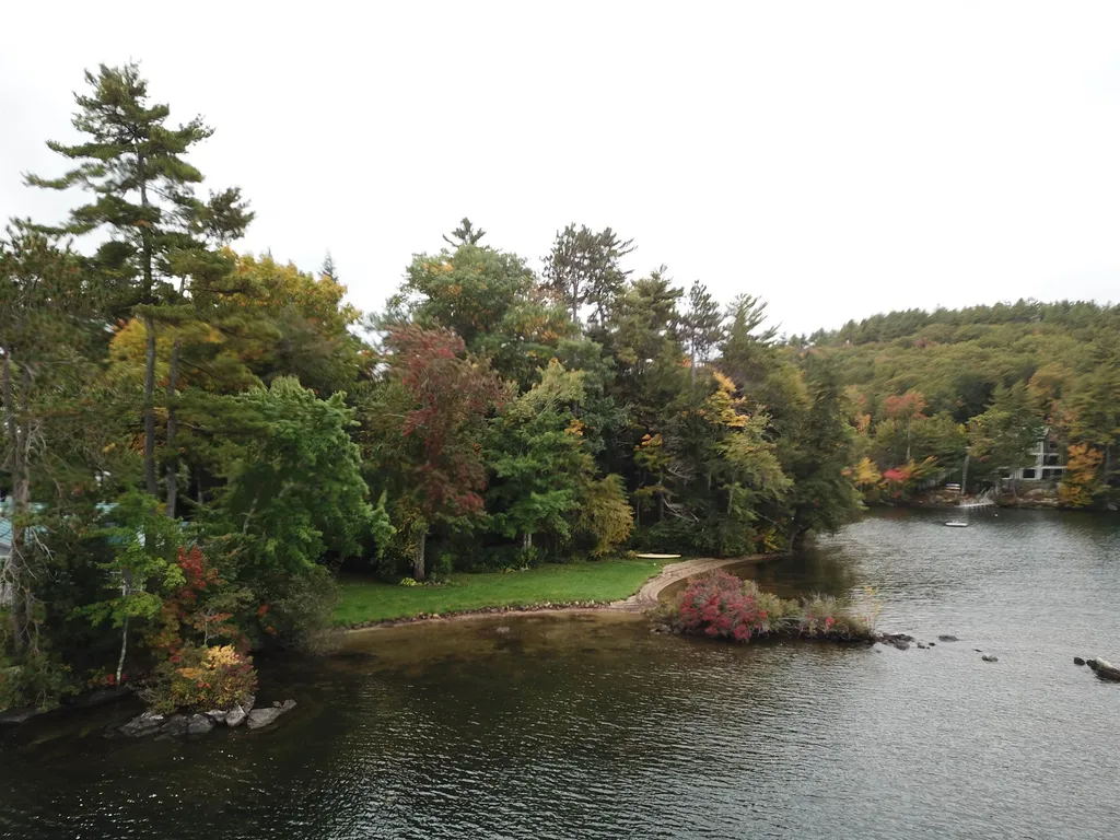 40 Oak Island Road Meredith NH 03253