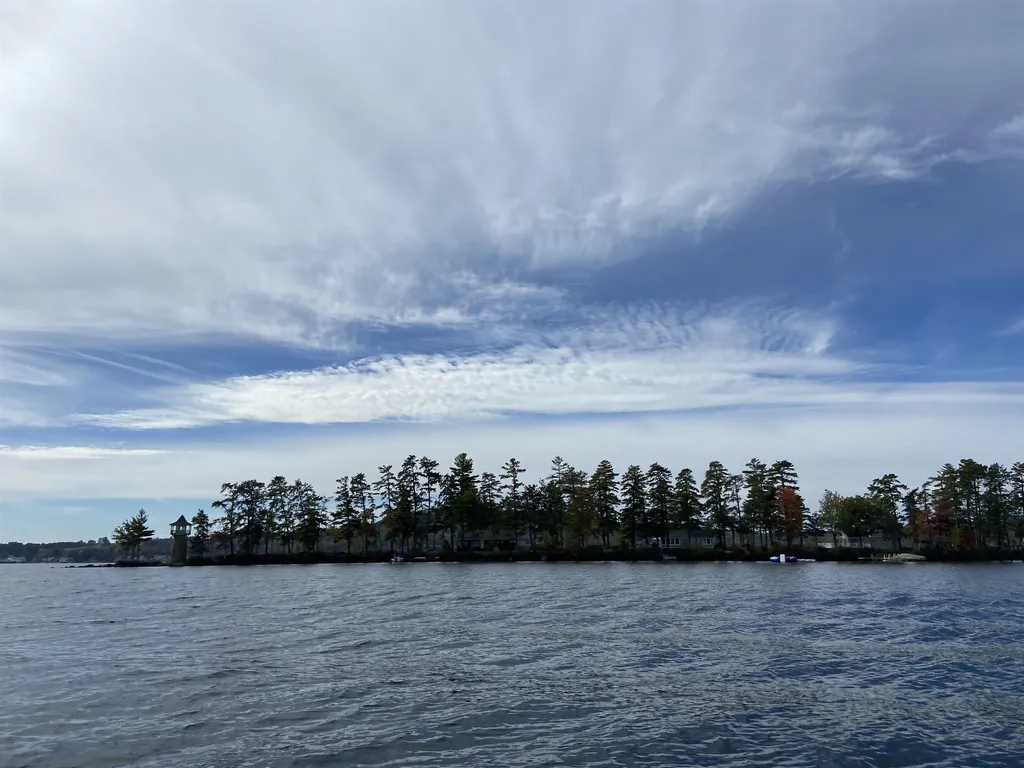 40 Oak Island Road Meredith NH 03253