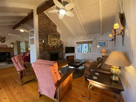 40 Oak Island Road Meredith NH 03253