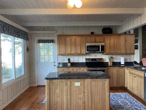 40 Oak Island Road Meredith NH 03253