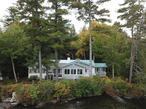 40 Oak Island Road Meredith NH 03253