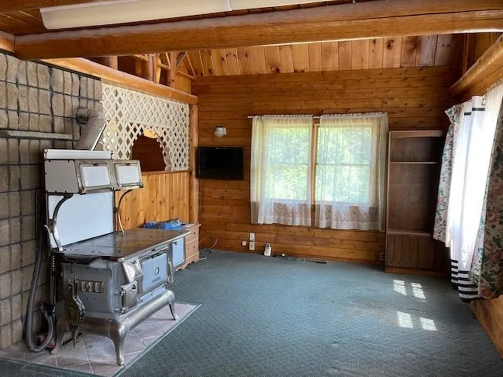 609 West Road Clarksville NH 03592