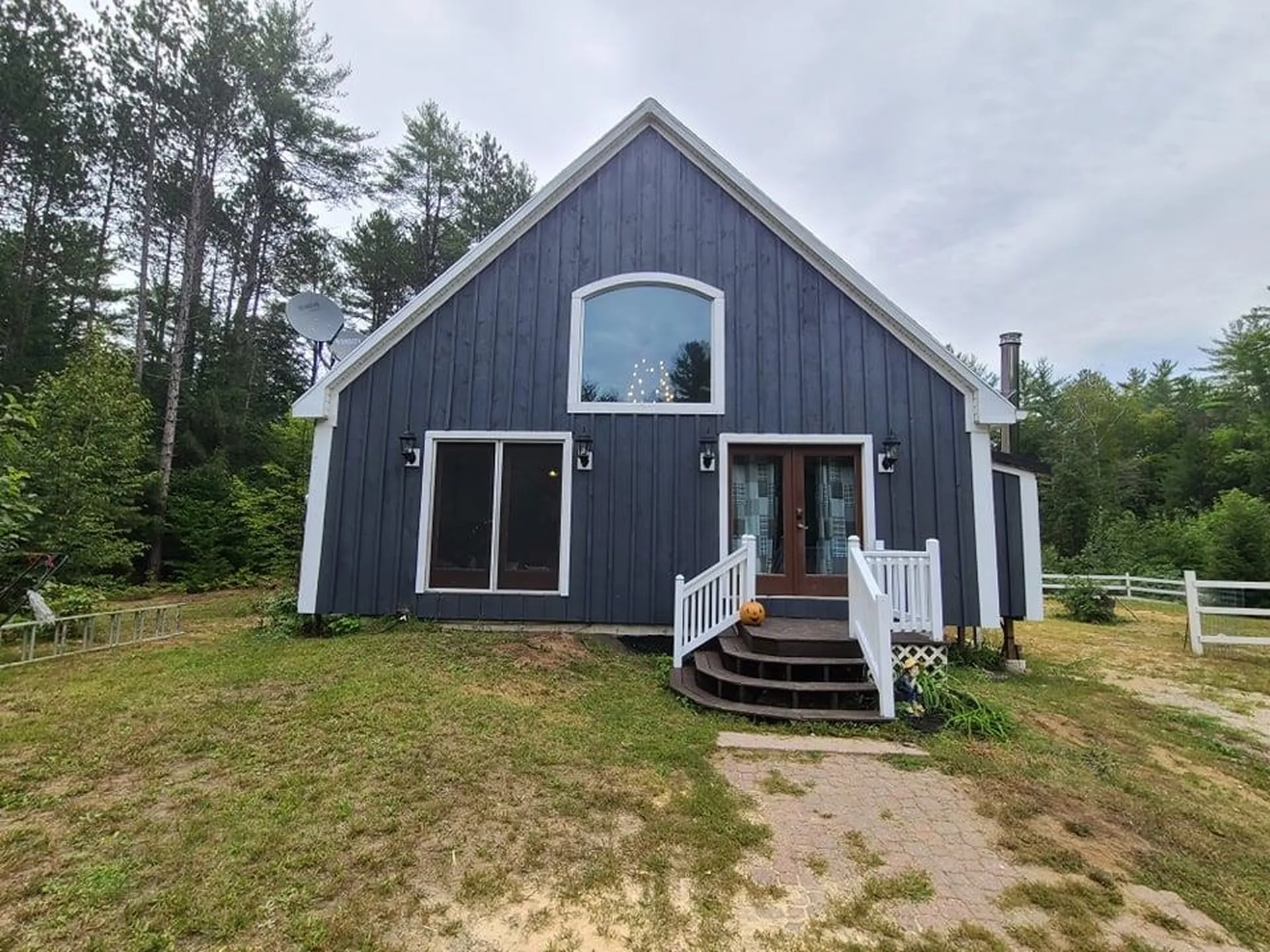29 Eastside Lane Hill NH 03243