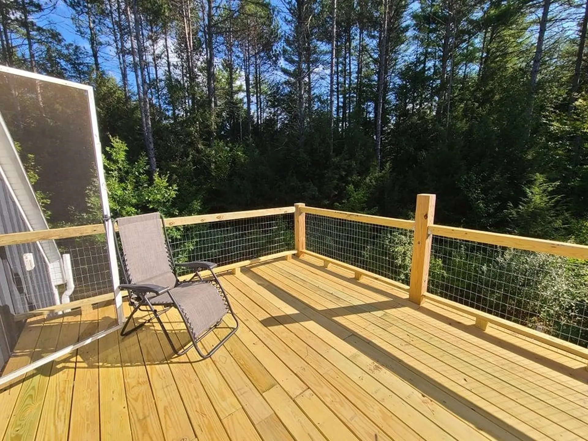 29 Eastside Lane Hill NH 03243