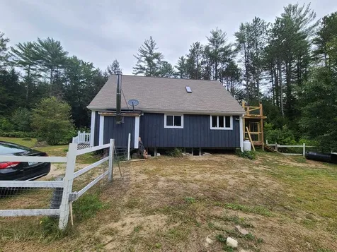 29 Eastside Lane Hill NH 03243