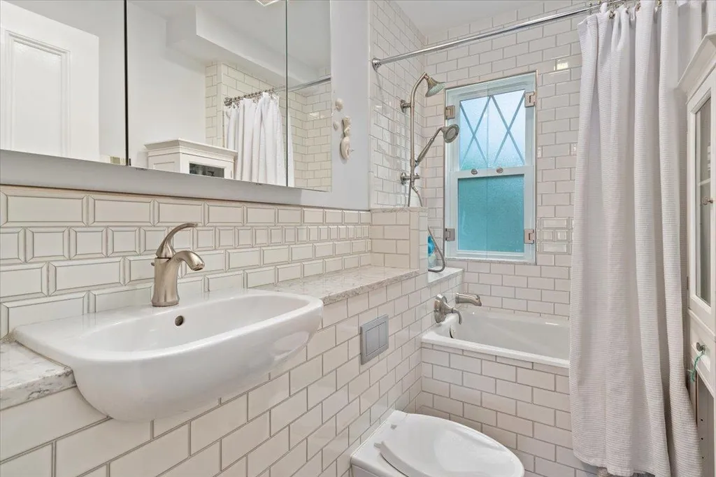 372 Wibird Street Portsmouth NH 03801