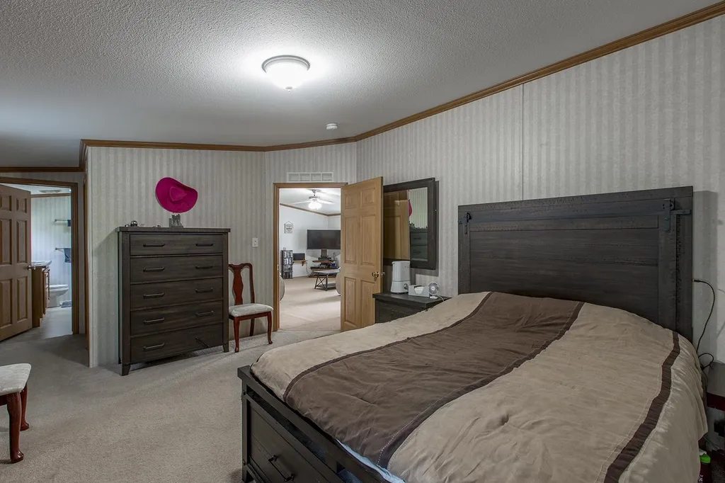 5 Ithica Lane Newmarket NH 03857