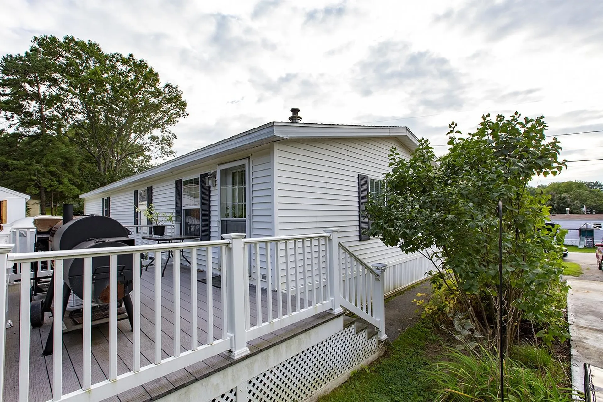 5 Ithica Lane Newmarket NH 03857
