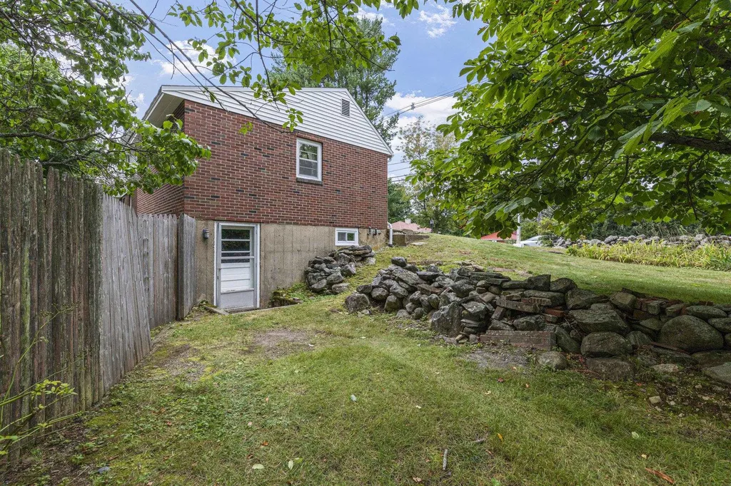 354 Wallis Road Rye NH 03870