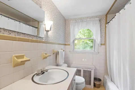 354 Wallis Road Rye NH 03870