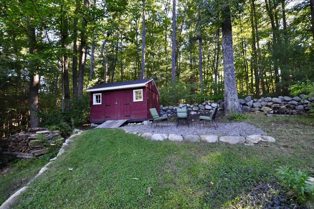 5 N Meadow Road Amherst NH 03031