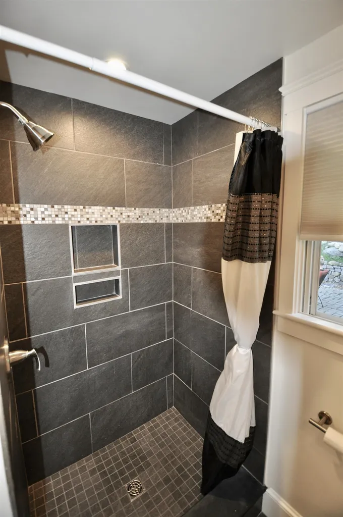5 N Meadow Road Amherst NH 03031