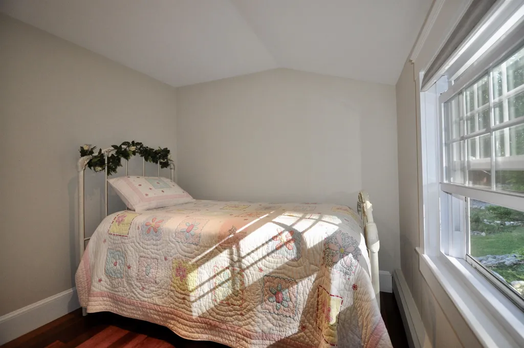 5 N Meadow Road Amherst NH 03031